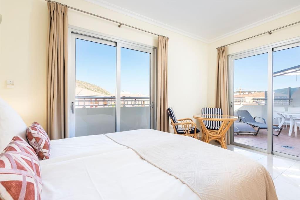 Luxurioese Duplex Ferienwohnung In Sehr Ruhiger Wohnanlage Mit Meerblick Palm-mar Exterior foto